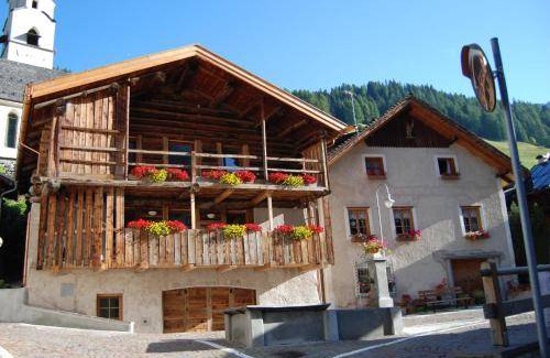 Penia Ski Chalet | 170 m² Chalet ∙ 3 bedrooms ∙ 7 guests