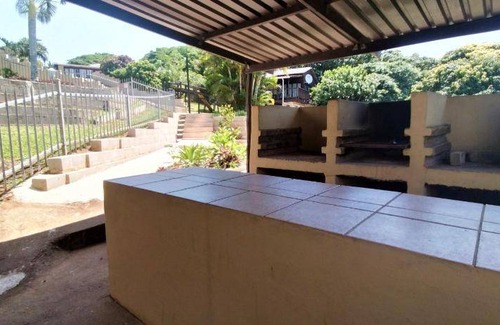 Port Shepstone Apartment | 183 m² Apartment ∙ 3 bedrooms ∙ 9 guests