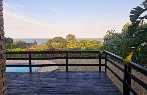 Port Edward Bed & Breakfast | 221 m² Bed and breakfast ∙ 3 bedrooms ∙ 6 guests