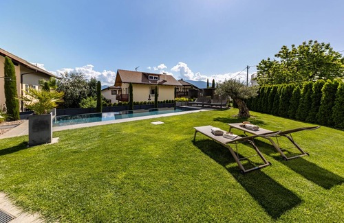 Appiano Sulla Strada del Vino Villa | 240 m² Villa ∙ 4 bedrooms ∙ 8 guests