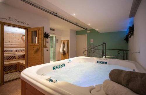 Cavalese Hotel | 40 m² Hotel ∙ 4 guests