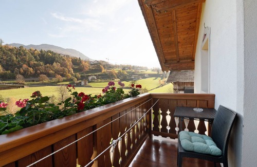 Kastelruth Apartment | 45 m² Apartment ∙ 2 bedrooms ∙ 5 guests