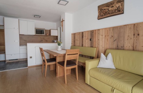 Velturno Apartment | 50 m² Apartment ∙ 1 bedroom ∙ 2 guests