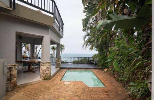 Sheffield Beach House | 500 m² House ∙ 5 bedrooms ∙ 10 guests