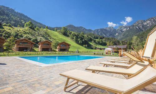 Bezzecca Ski Chalet | 52 m² Chalet ∙ 2 bedrooms ∙ 4 guests
