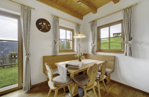 Ultimo Ski Chalet | 54 m² Chalet ∙ 2 bedrooms ∙ 7 guests