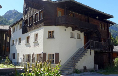 Zermatt Apartment | 65 m² Apartment ∙ 2 bedrooms ∙ 4 guests