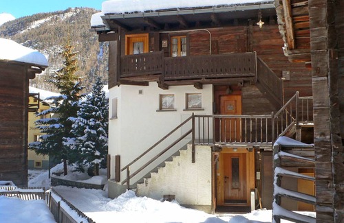 Zermatt Apartment | 65 m² Apartment ∙ 2 bedrooms ∙ 4 guests