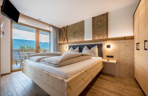 Terento Apartment | 67 m² Apartment ∙ 2 bedrooms ∙ 4 guests