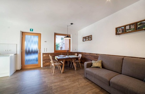 Rifiano Ski Chalet | 70 m² Chalet ∙ 2 bedrooms ∙ 6 guests