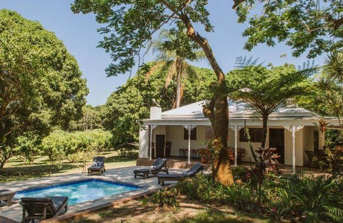 Monzi SH Bed & Breakfast | 80 m² Bed and breakfast ∙ 3 bedrooms ∙ 127 guests