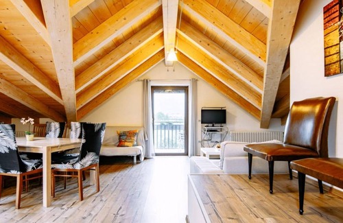 Calceranica al Lago Apartment | 90 m² Apartment ∙ 2 bedrooms ∙ 5 guests