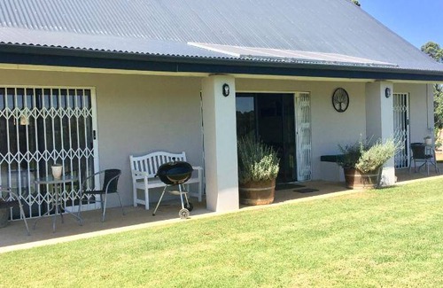 Balgowan House | 90 m² House ∙ 2 bedrooms ∙ 5 guests