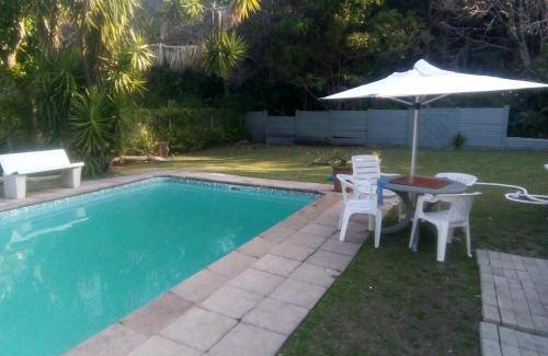 Port Edward Apartment | Apartment ∙ 2 bedrooms ∙ 12 guests