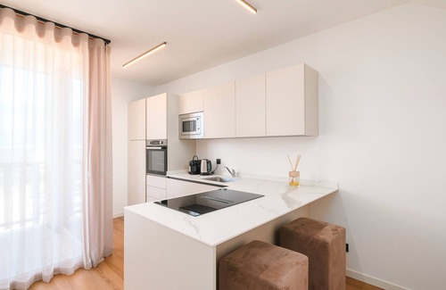 Laives Apartment | Apartment 'Maso Renner 8' with Mountain View, Wi-Fi and Air Conditioning