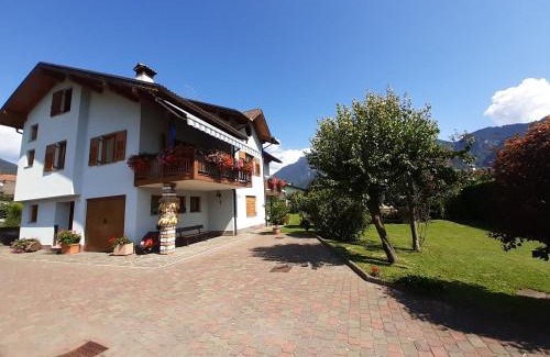 Levico Terme Apartment | Appartamento Lago