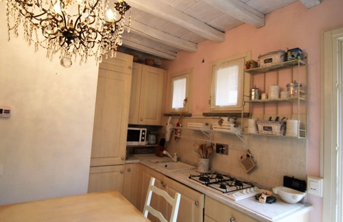 Cinque Terre Apartment | Beautiful apartment for 5 guests with WIFI, pool, TV and patio