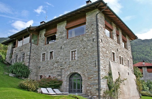 Comano Terme Apartment | Beautiful apartment for 4 guests with WIFI, private pool, TV, patio and pets allowed