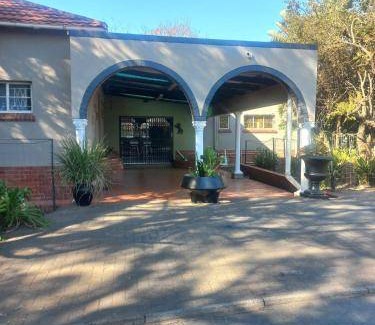 Dundee Bed & Breakfast | Bed and breakfast ∙ 2 guests