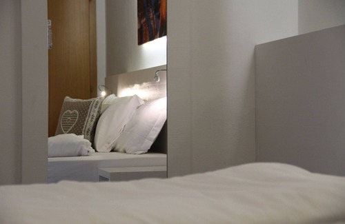 Alba Bed & Breakfast | Bed and Breakfast 'Fedaia Joy' with Mountain View, Balcony and Wi-Fi