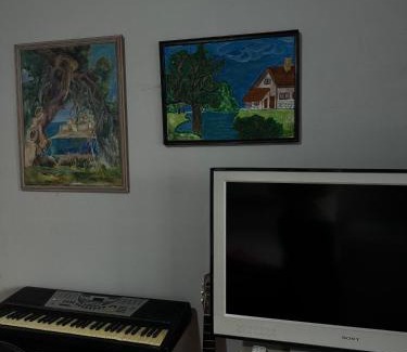 Shkoder Hostel | Bliss Inn Garden Retreat Private Rooms near City Center