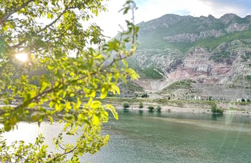 Koman Cabin | Breeze of the Drin Guesthouse Camping