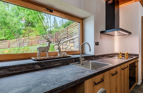 Livo Villa | Cosy apartment in villa for 4 guests with WIFI, TV, patio and panoramic view