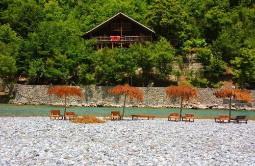 Shale House | Eagles Land