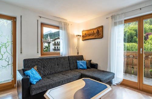 Vollan Apartment | Ferienhof Turmwirt Pink Leidy
