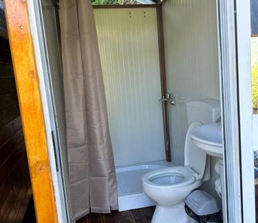 Shale Hotel | Guesthouse Zhari