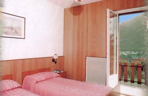 Cavedago Hotel | Hotel ∙ 1 guest