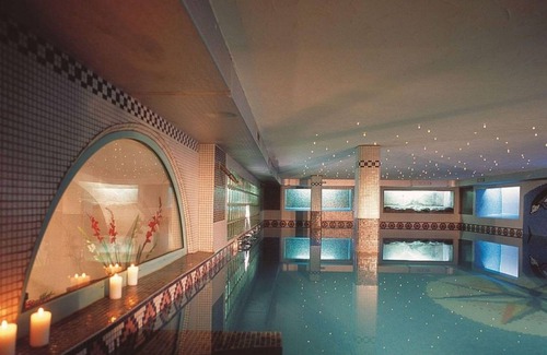 Zermatt Hotel | Hotel ∙ 3 guests