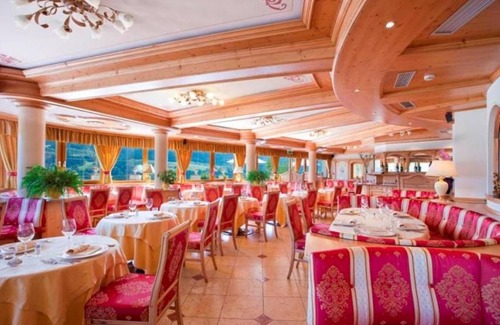 Cavalese Hotel | Hotel ∙ 4 guests