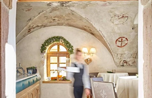 Cavalese Hotel | Hotel ∙ 4 guests