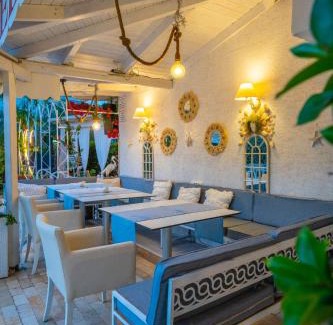 Velipoje Hotel | Hotel Valz