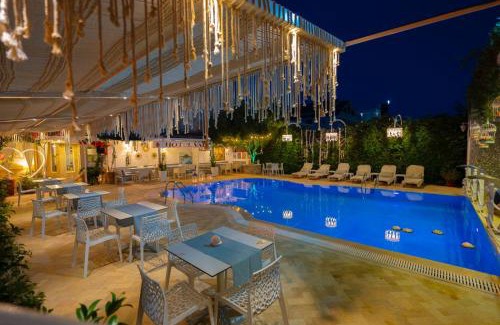 Velipoje Hotel | Hotel Valz