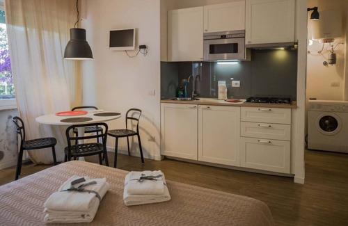 Cinque Terre Apartment | Il Giardino di Ada Ground Floor Studio with AC and Patio