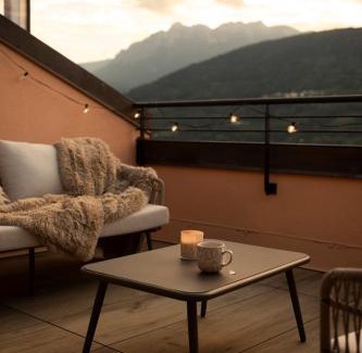Ischia Apartment | Lake View Apt - Only 15 min to Trento