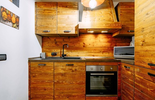 Alba Apartment | Lovely apartment for 5 people with hot tub, WIFI and TV