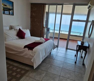 Westbrook Apartment | Maya's Beachfront Haven