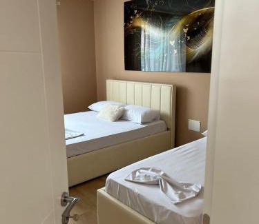 Shkoder House | MIQT GUEST HOUSE