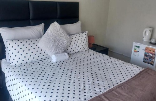 Newcastle House | Princia Guest House