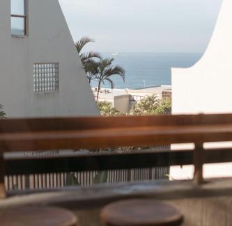 Umdloti Apartment | Relaxing Seaview Apartment in Umdloti