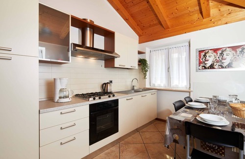 Riva del Garda Apartment | Superior Two-Bedroom Apartment with Terrace (BV4)