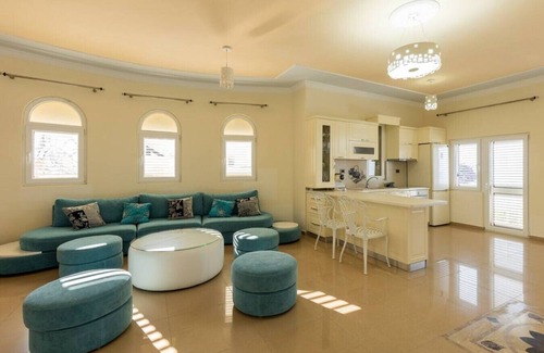 Shkoder House | The Lake House 1 by PikHost