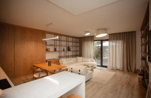 Shkoder Apartment | The Luxury Garden Apartment