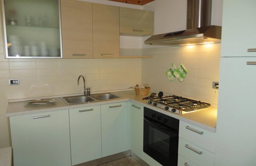 Riva del Garda Apartment | Three-Bedroom Villa with Balcony and Garden View (BV7)