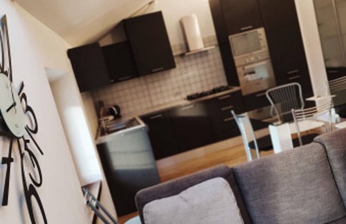 Riva del Garda Apartment | Two-Bedroom Apartment
