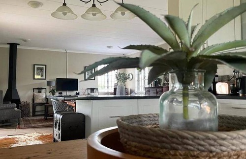 Mooirivier Villa | Villa ∙ 4 bedrooms ∙ 9 guests