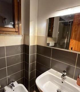 Shale Hotel | Villa Molla